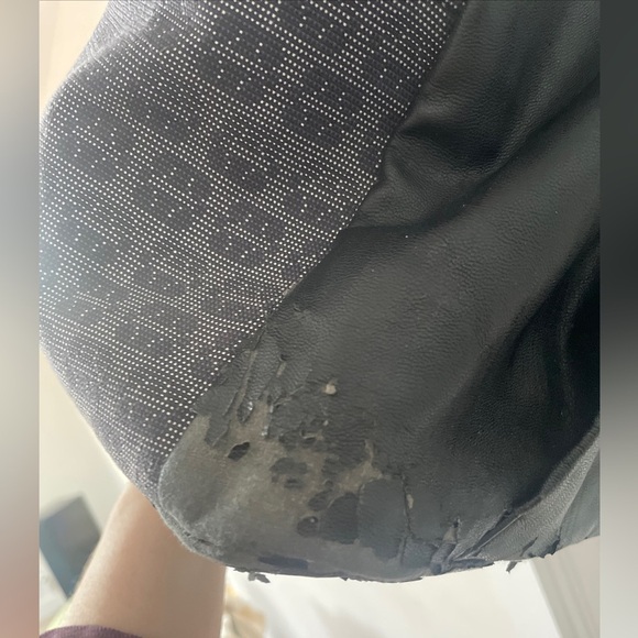 Lululemon Om The Day Bag Black Reflective Large Duffle Yoga Mat Gym Travel - Picture 9 of 16